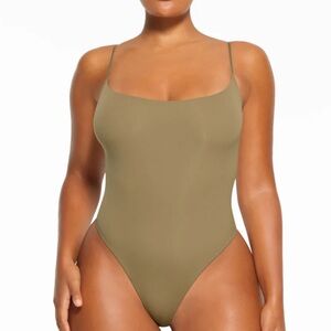 NWT—SKIMS Fits Everybody Bodysuit- XS